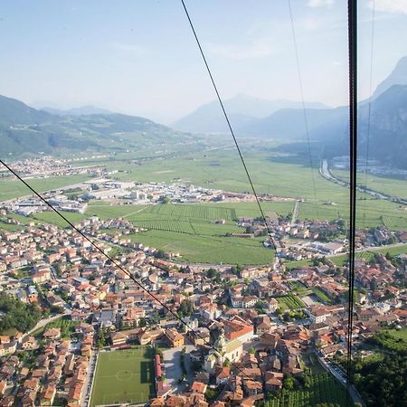 Ai Spiazzi Hotel Mezzocorona Buitenkant foto