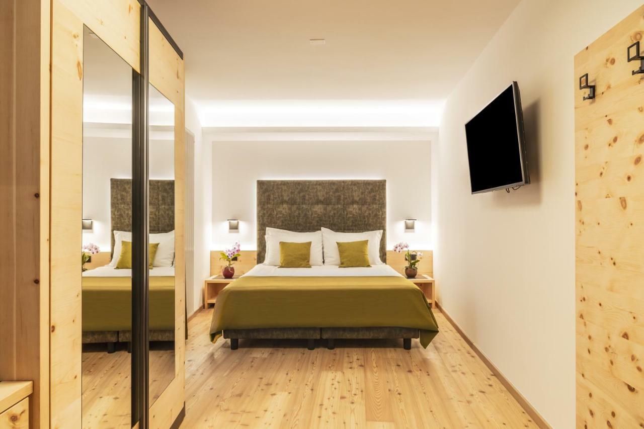 Ai Spiazzi Hotel Mezzocorona Buitenkant foto