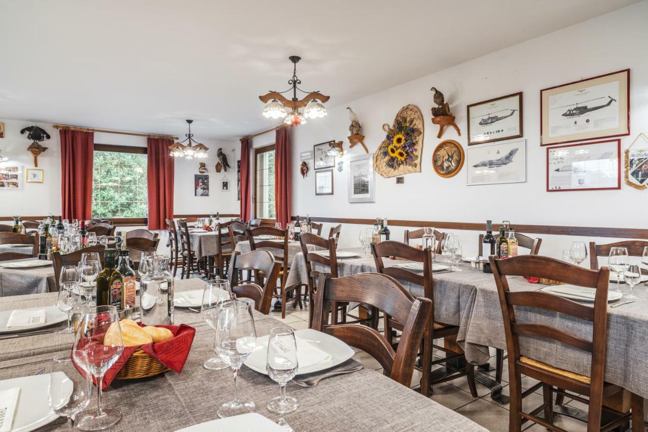Ai Spiazzi Hotel Mezzocorona Buitenkant foto